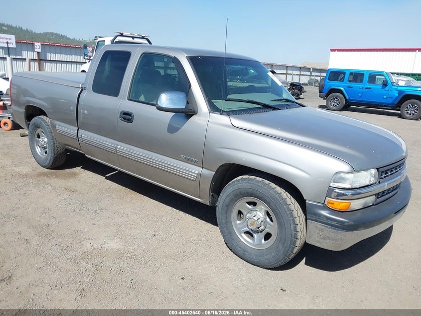 2000 CHEVROLET SILVERADO 1500 LS | 2GCEC19V1Y1241793 | UPCARS