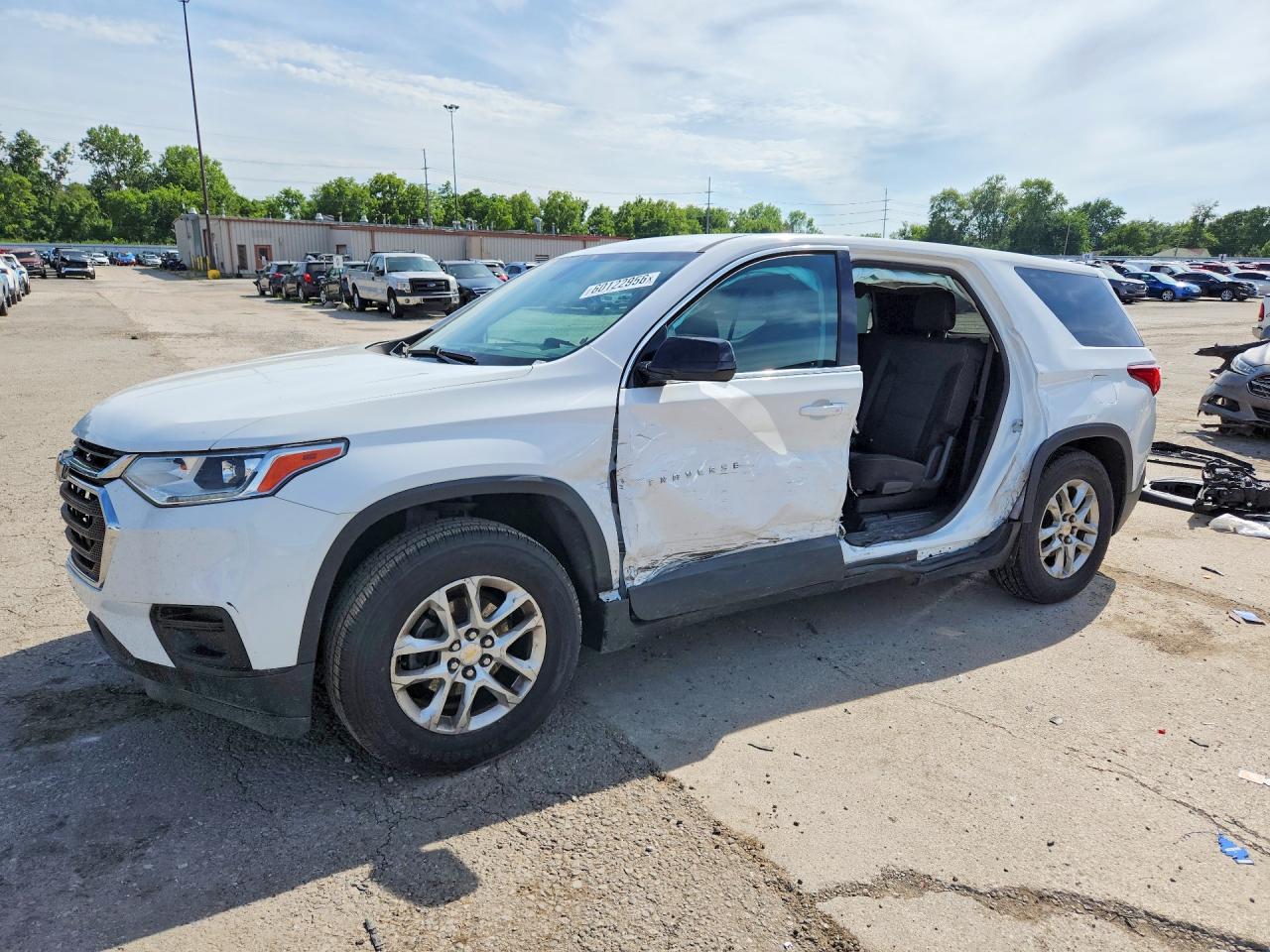2018 CHEVROLET TRAVERSE LS | 1GNEVFKW2JJ201638 | UPCARS