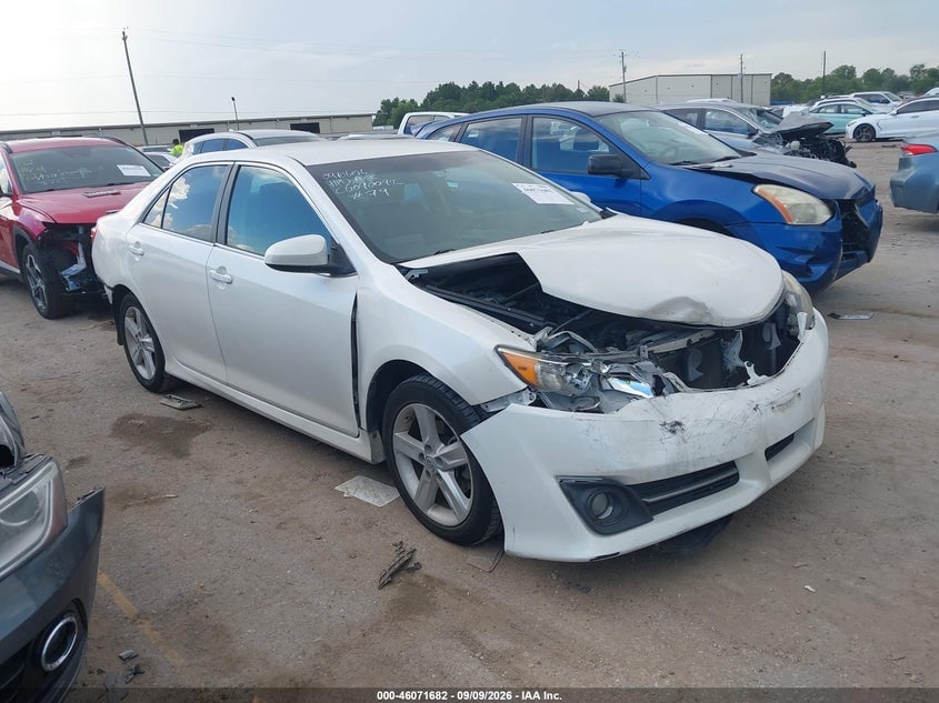 2014 TOYOTA CAMRY SE | 4T1BF1FK9EU462610 | UPCARS