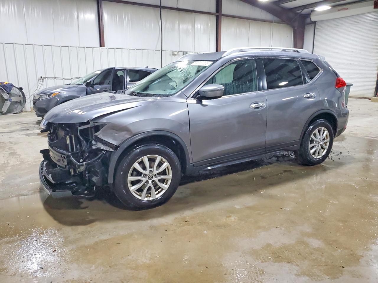2017 NISSAN ROGUE SV | KNMAT2MV0HP504869 | UPCARS