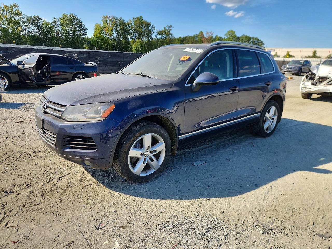 2014 VOLKSWAGEN TOUAREG V6 TDI | WVGEP9BP1ED014940 | UPCARS