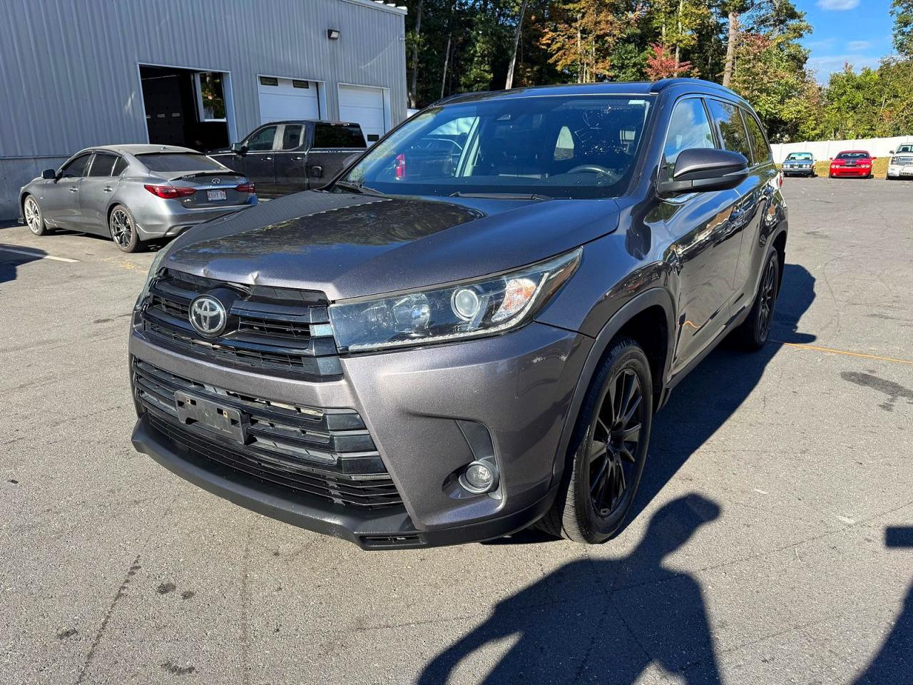 2019 TOYOTA HIGHLANDER SE | 5TDJZRFH0KS617801 | UPCARS