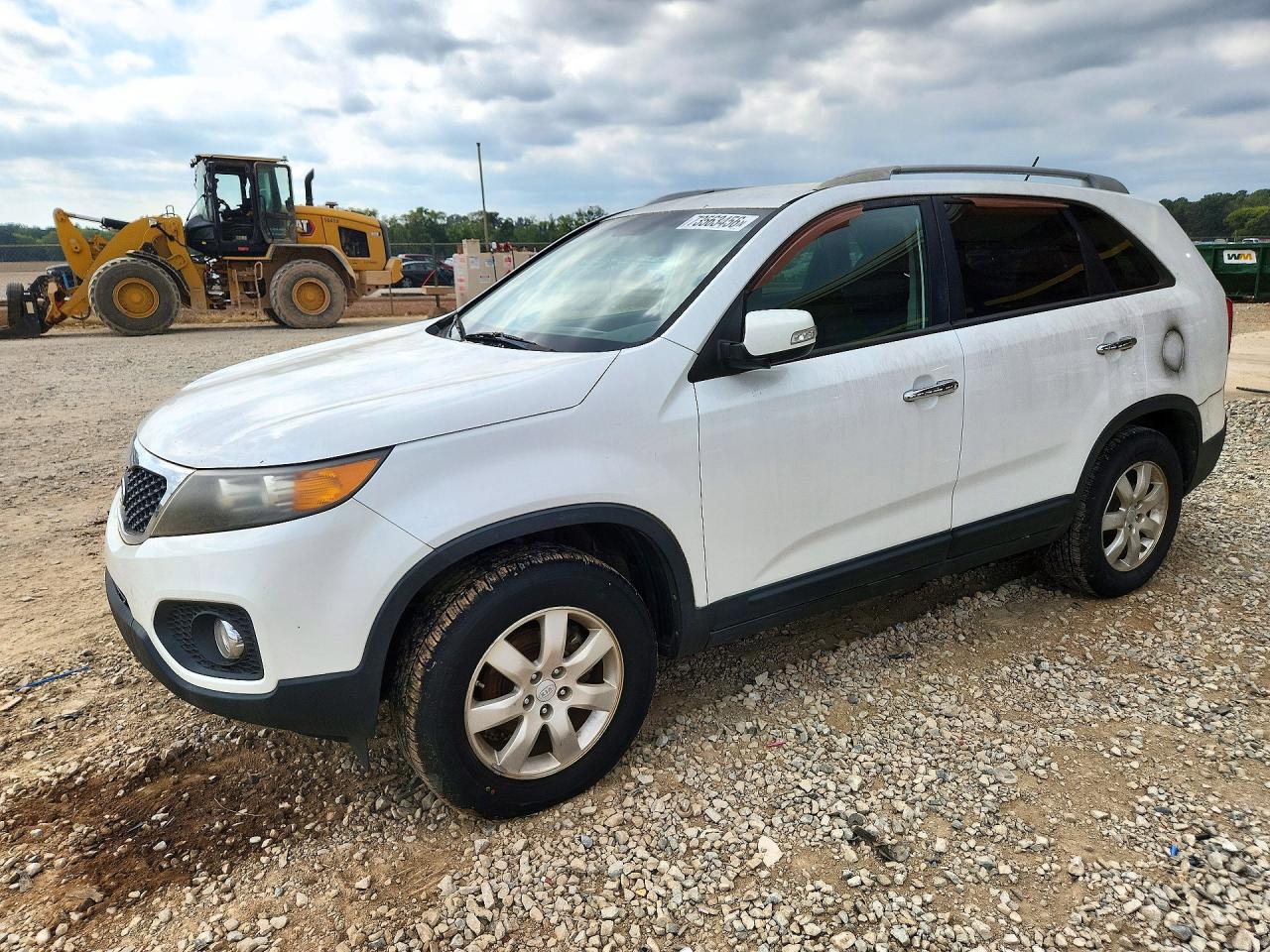 2011 KIA SORENTO LX | 5XYKT4A15BG162928 | UPCARS