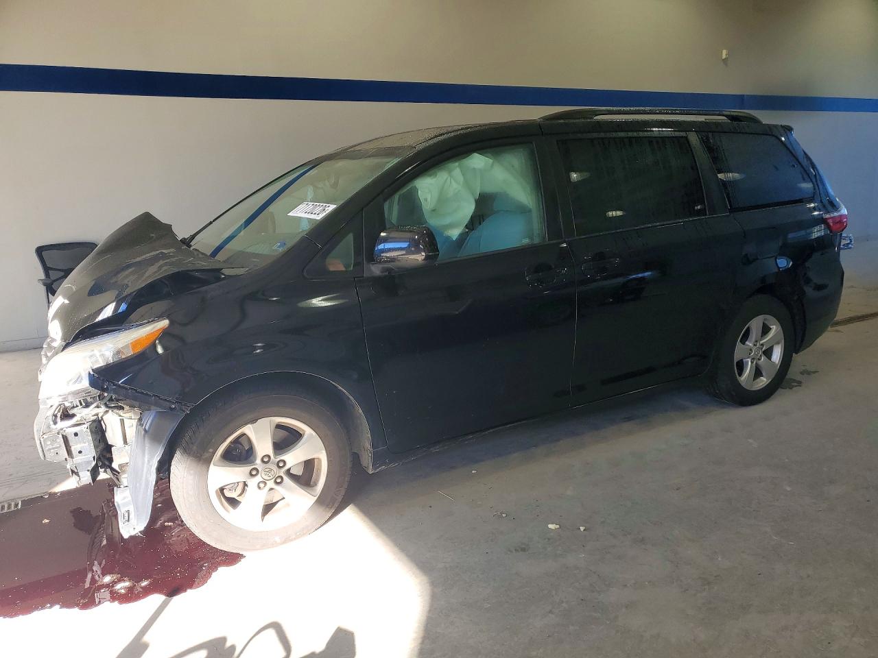 2017 TOYOTA SIENNA LE | 5TDKZ3DC8HS858720 | UPCARS