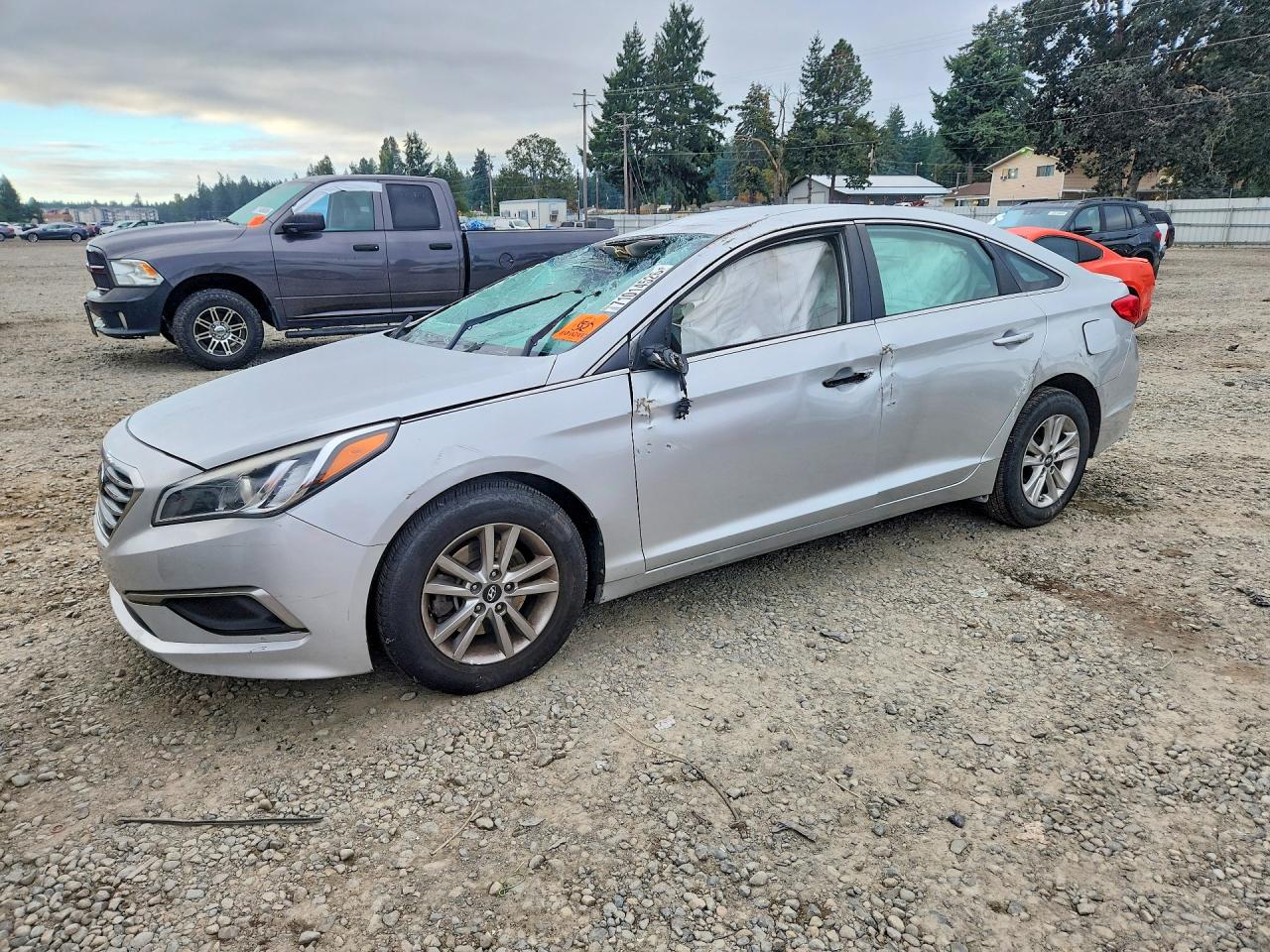 2016 HYUNDAI SONATA SE | 5NPE24AFXGH341154 | UPCARS