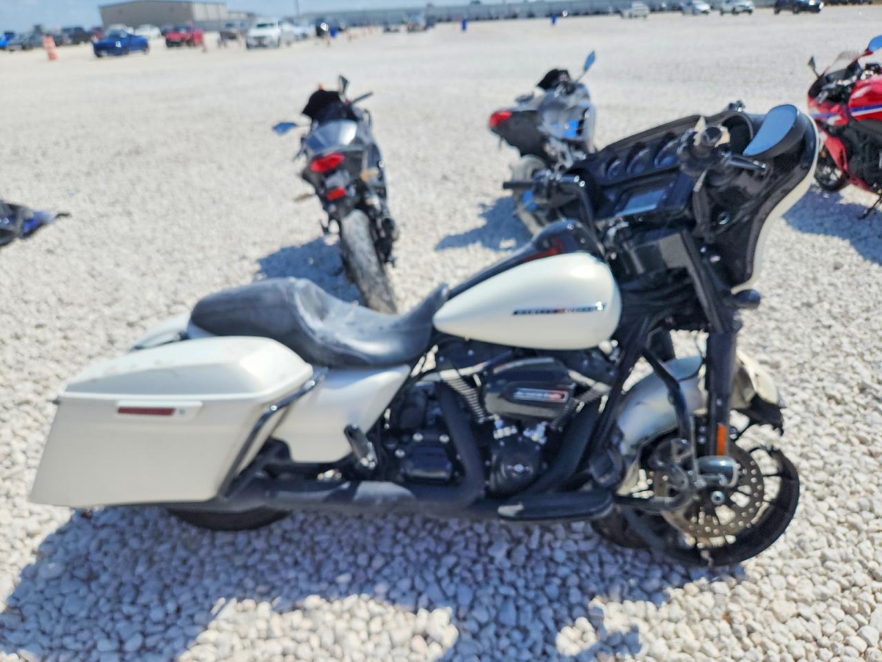 2018 HARLEY-DAVIDSON FL STREET GLIDE SPECIAL | 1HD1KRC1XJB633035 | UPCARS