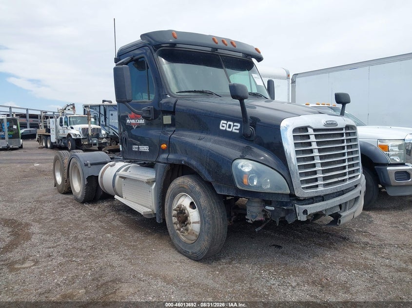 2017 FREIGHTLINER CASCADIA 125 | 3AKJGEDV1HDHW0276 | UPCARS