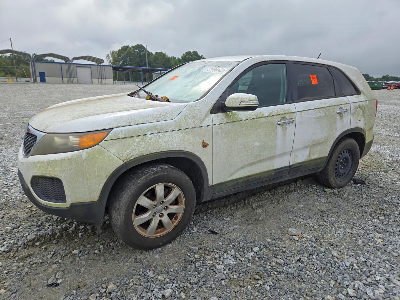 2011 KIA SORENTO LX | 5XYKT3A13BG155339 | UPCARS
