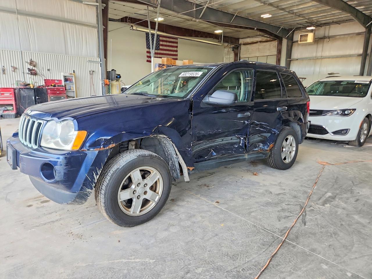 2005 JEEP CHEROKEE LAREDO | 1J4GR48K75C714015 | UPCARS