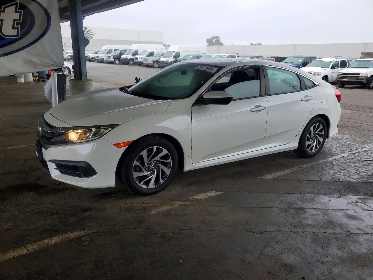 2017 HONDA CIVIC EX | 19XFC2F72HE231907 | UPCARS