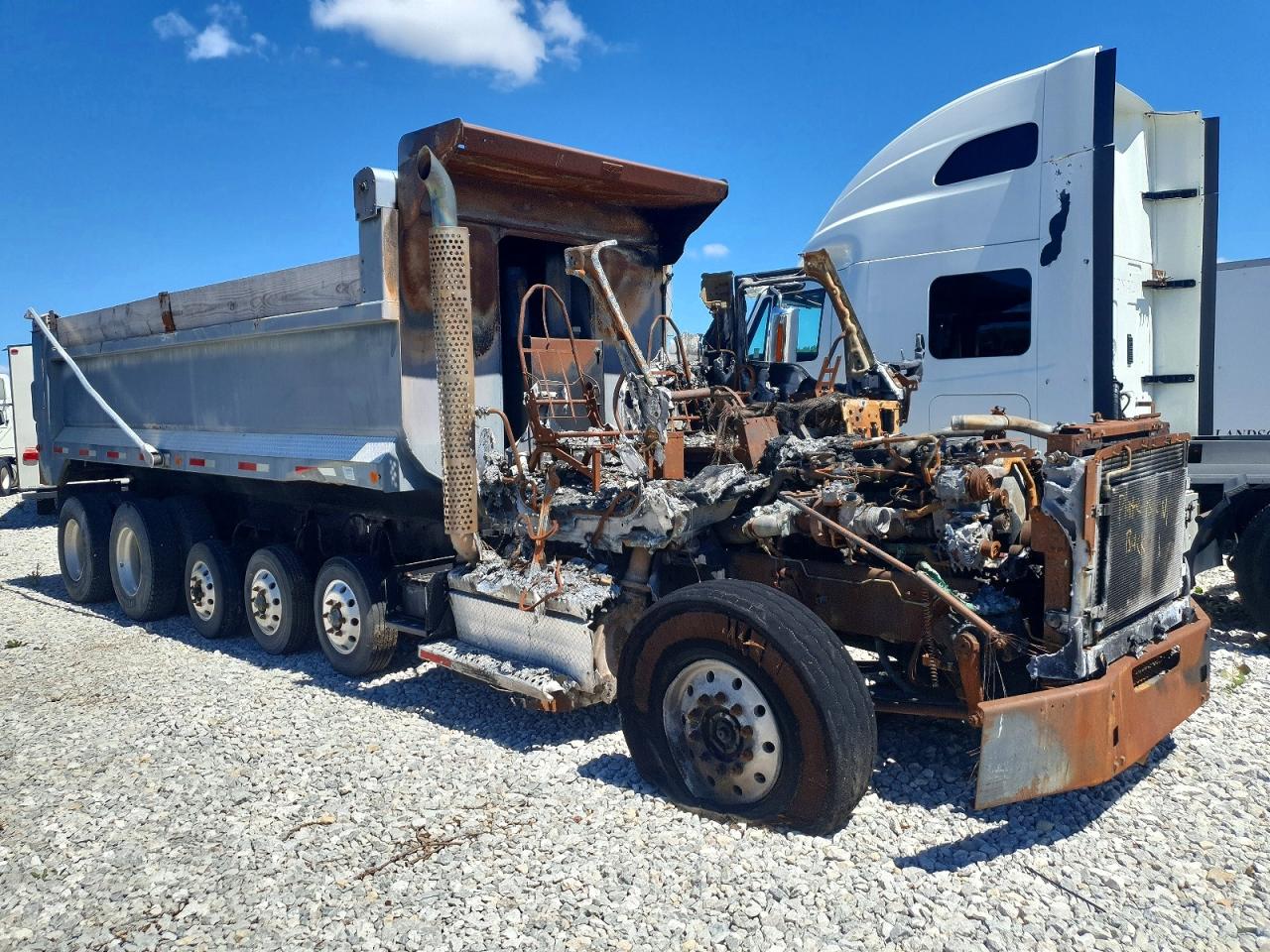 2019 KENWORTH ALL OTHER T880 DUMP TRUCK | 1NKZX4TX2KJ289381 | UPCARS