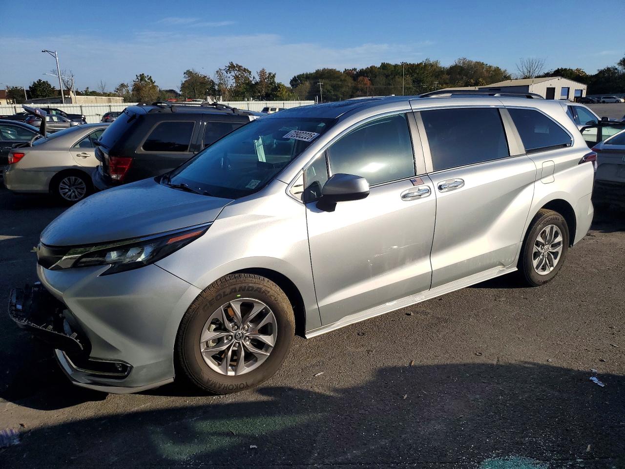 2024 TOYOTA SIENNA XLE | 5TDYRKEC4RS205418 | UPCARS