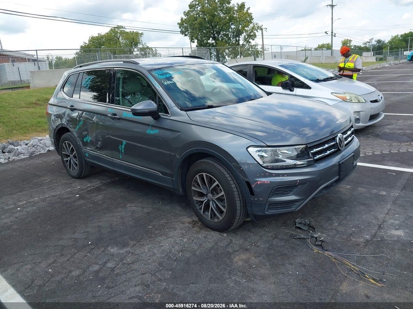 2020 VOLKSWAGEN TIGUAN 2.0T SE/2.0T SE R-LINE BLACK/2.0T SEL | 3VV3B7AX8LM058193 | UPCARS