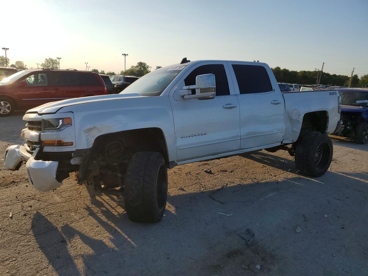 2017 CHEVROLET SILVERADO K1500 LT | 3GCUKREC9HG318046 | UPCARS