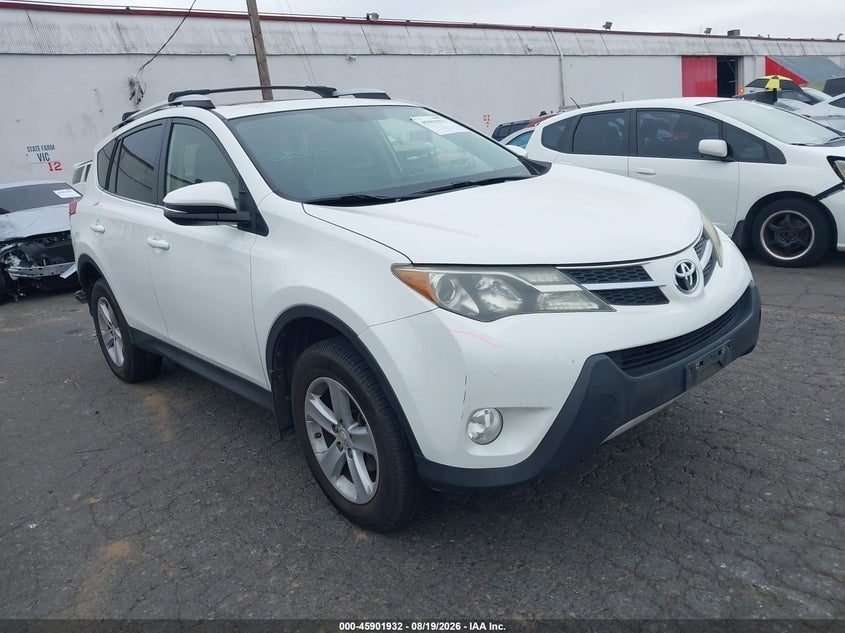 2014 TOYOTA RAV4 XLE | JTMRFREV2EJ004910 | UPCARS