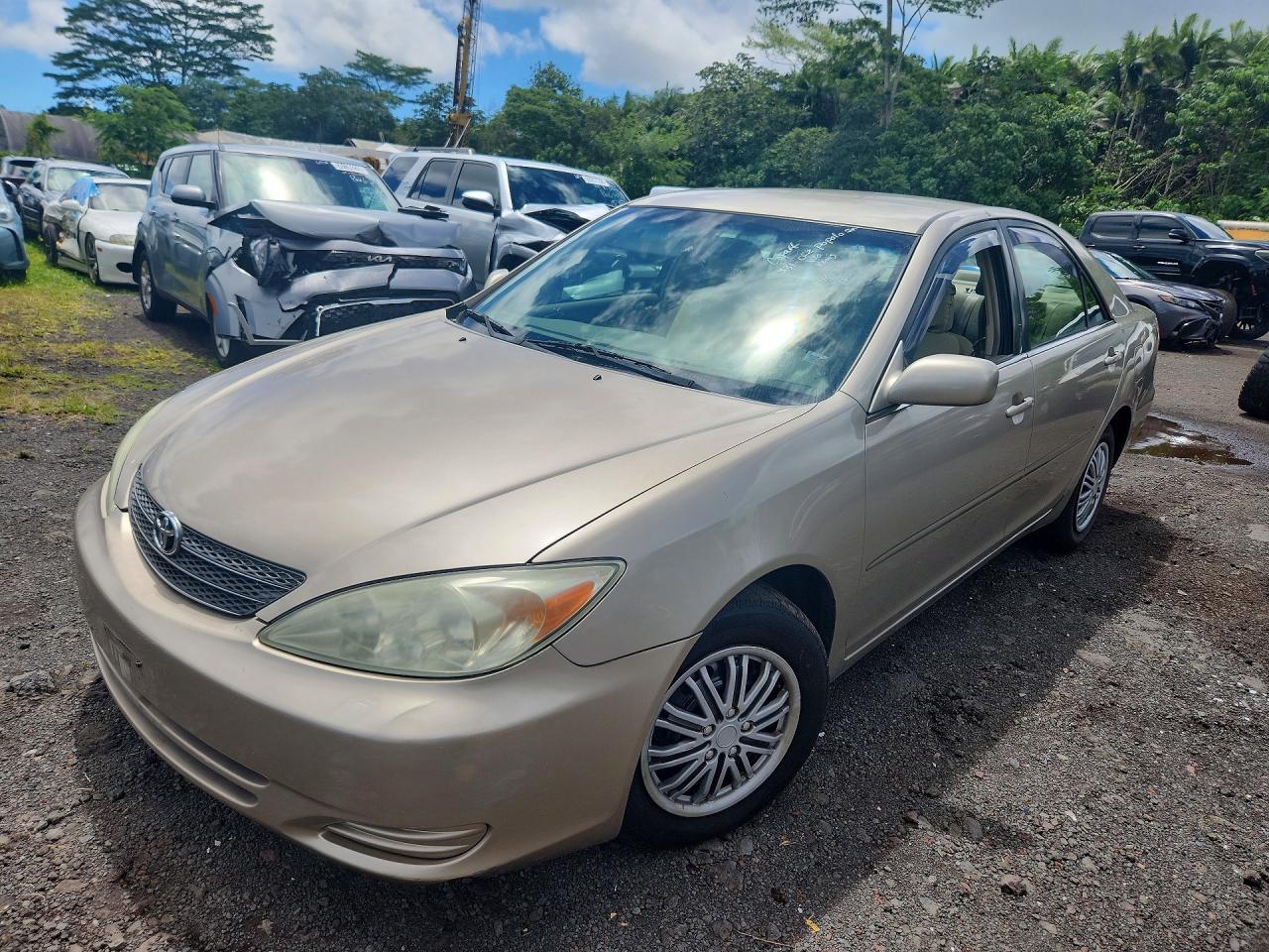 2002 TOYOTA CAMRY LE | JTDBE32KX20098824 | UPCARS