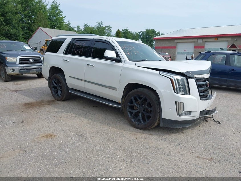 2017 CADILLAC ESCALADE LUXURY | 1GYS4BKJXHR214705 | UPCARS