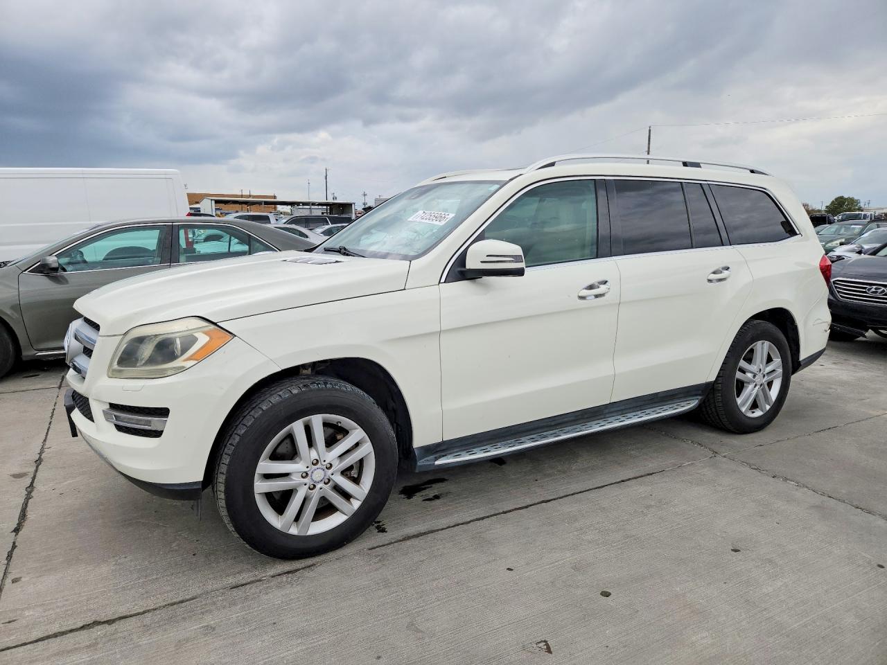 2013 MERCEDES-BENZ GL-CLASS 450 4MATIC | 4JGDF7CE2DA154270 | UPCARS