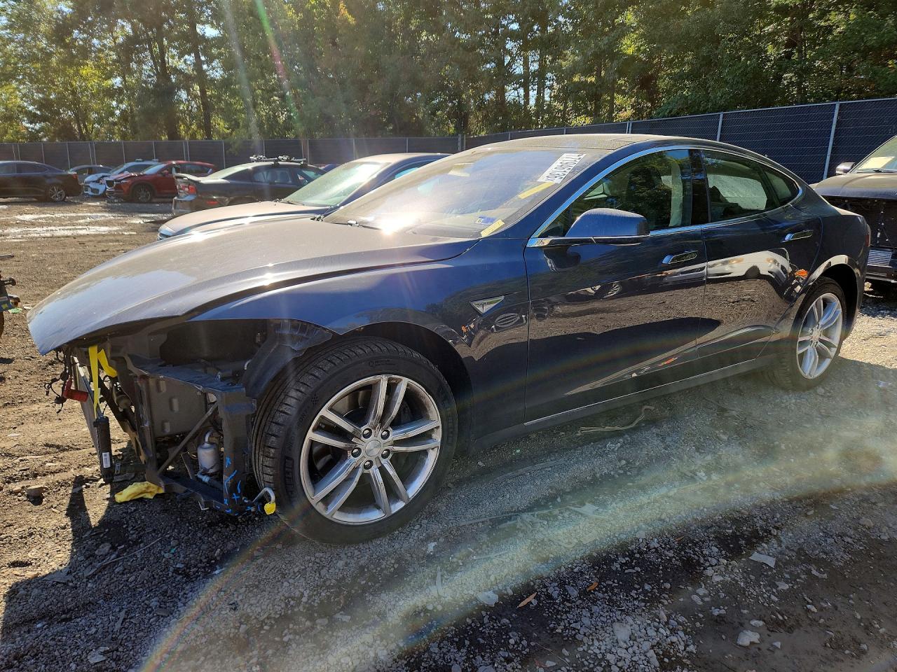 2015 TESLA MODEL S 70D | 5YJSA1S26FF090744 | UPCARS