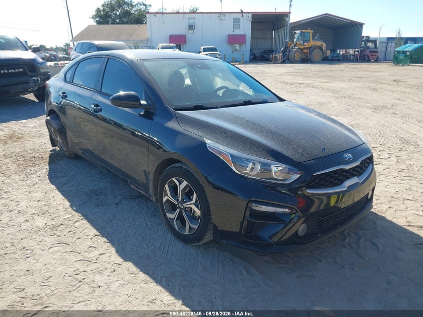 2021 KIA FORTE LXS | 3KPF24AD4ME390322 | UPCARS