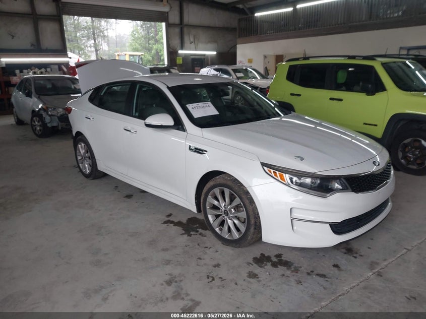 2018 KIA OPTIMA LX | 5XXGT4L38JG269687 | UPCARS