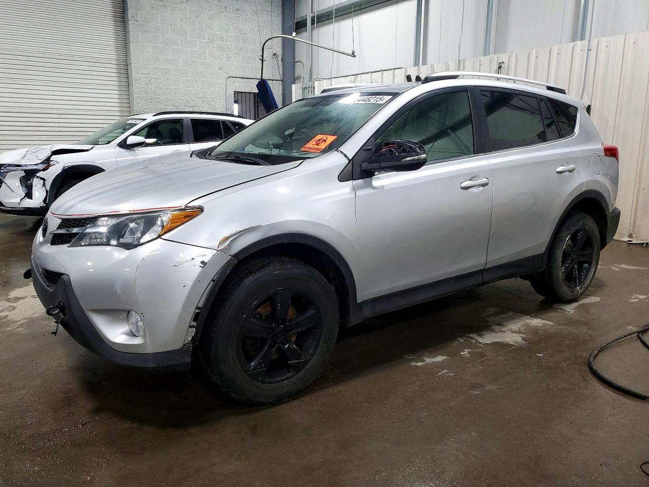2015 TOYOTA RAV4 XLE | 2T3RFREV1FW308152 | UPCARS