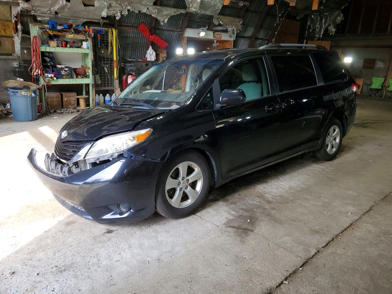 2011 TOYOTA SIENNA LE | 5TDKK3DC2BS117149 | UPCARS