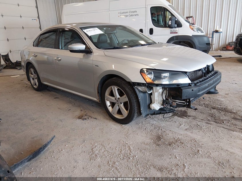 2013 VOLKSWAGEN PASSAT 2.0L TDI SE | 1VWBN7A30DC120684 | UPCARS