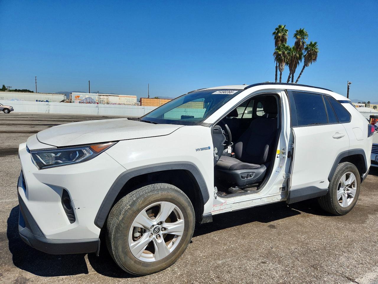 2019 TOYOTA RAV4 XLE | 2T3RWRFV7KW030012 | UPCARS
