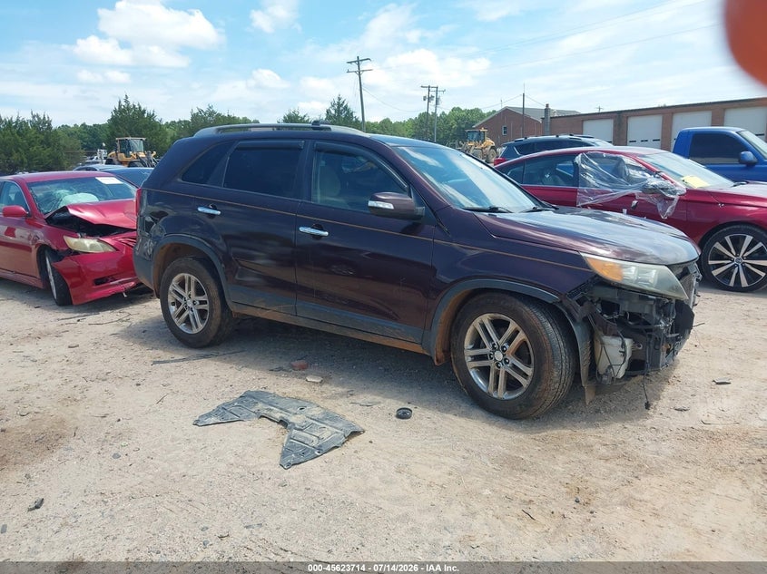 2011 KIA SORENTO LX | 5XYKT3A10BG129801 | UPCARS