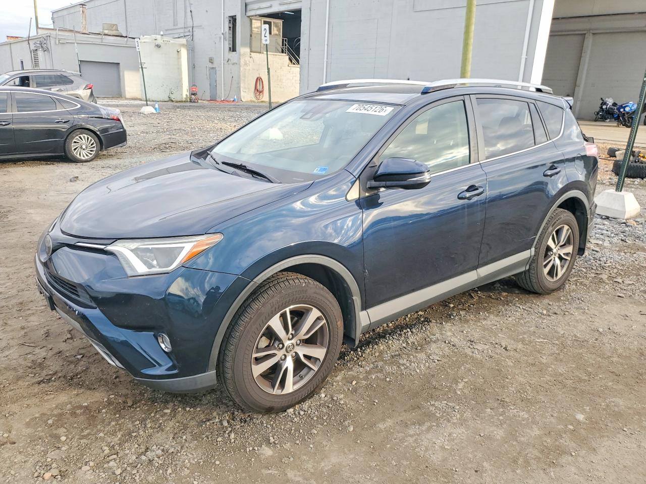 2018 TOYOTA RAV4 XLE | JTMRFREV7JJ213487 | UPCARS