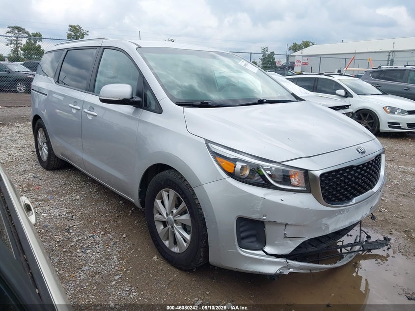 2018 KIA SEDONA LX | KNDMB5C13J6379605 | UPCARS