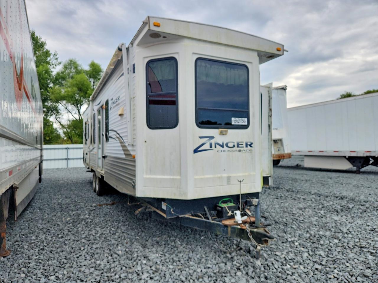 2011 CROSS ROADS ZINGER CAMPER | 4V0TC3522BG002090 | UPCARS