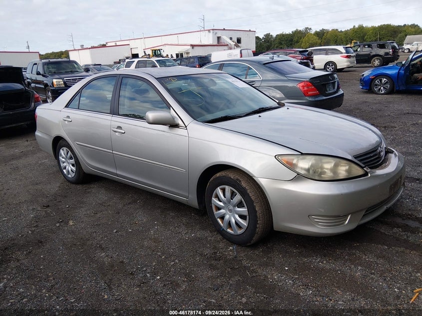 2005 TOYOTA CAMRY LE/XLE/SE | 4T1BE30K85U087851 | UPCARS