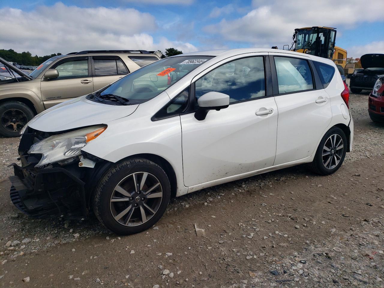 2017 NISSAN VERSA SL | 3N1CE2CP3HL352445 | UPCARS