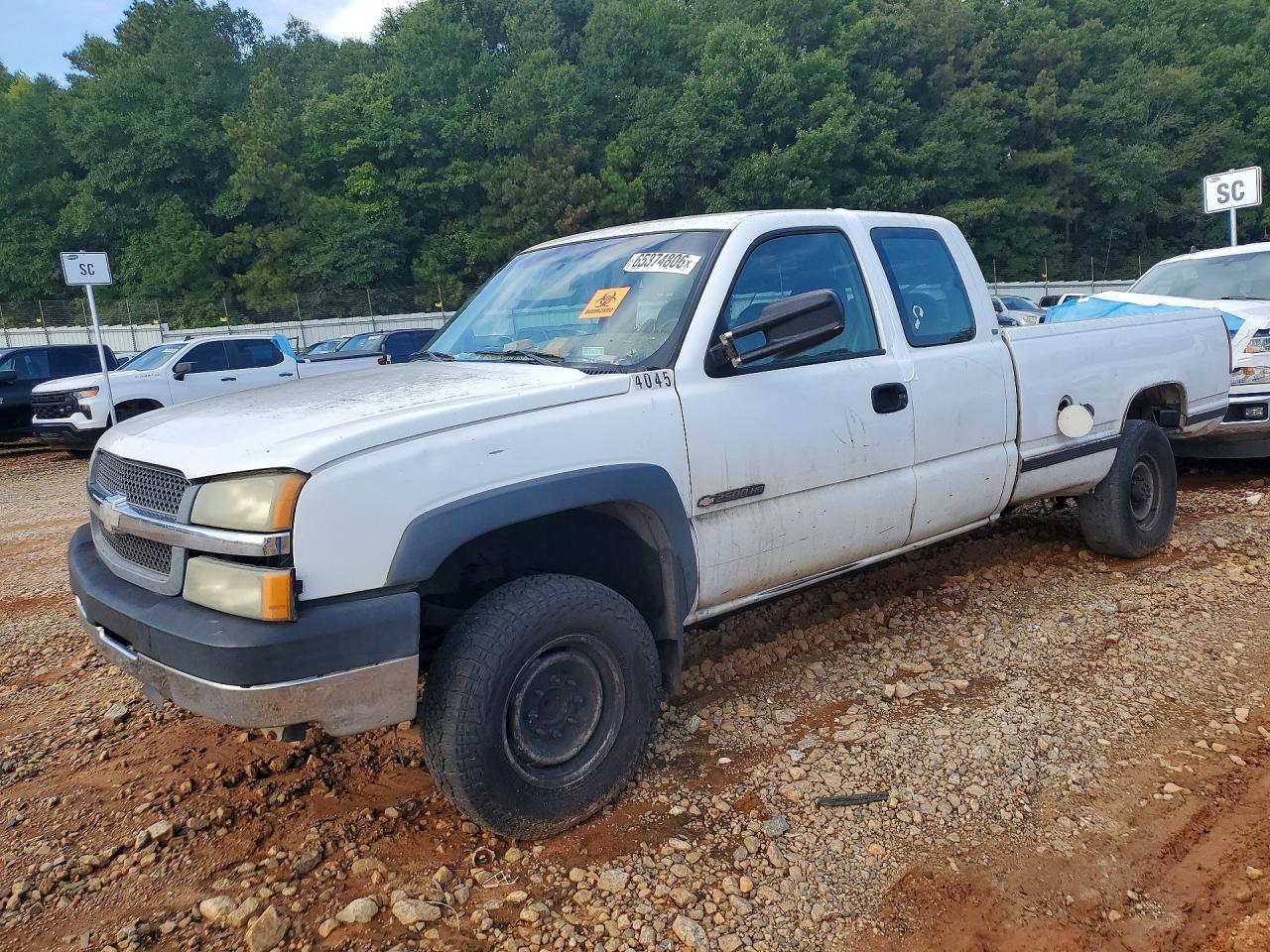 2004 CHEVROLET SILVERADO C2500 HEAVY DUTY | 1GBHC29U14E388106 | UPCARS