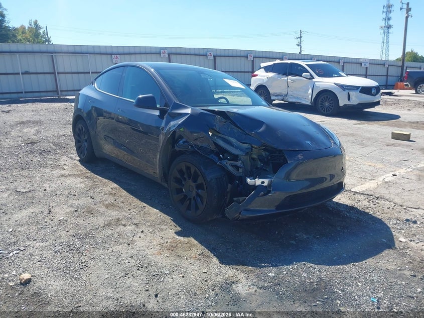 2024 TESLA MODEL Y LONG RANGE SINGLE MOTOR REAR-WHEEL DRIVE/RWD | 7SAYGDEDXRF041321 | UPCARS