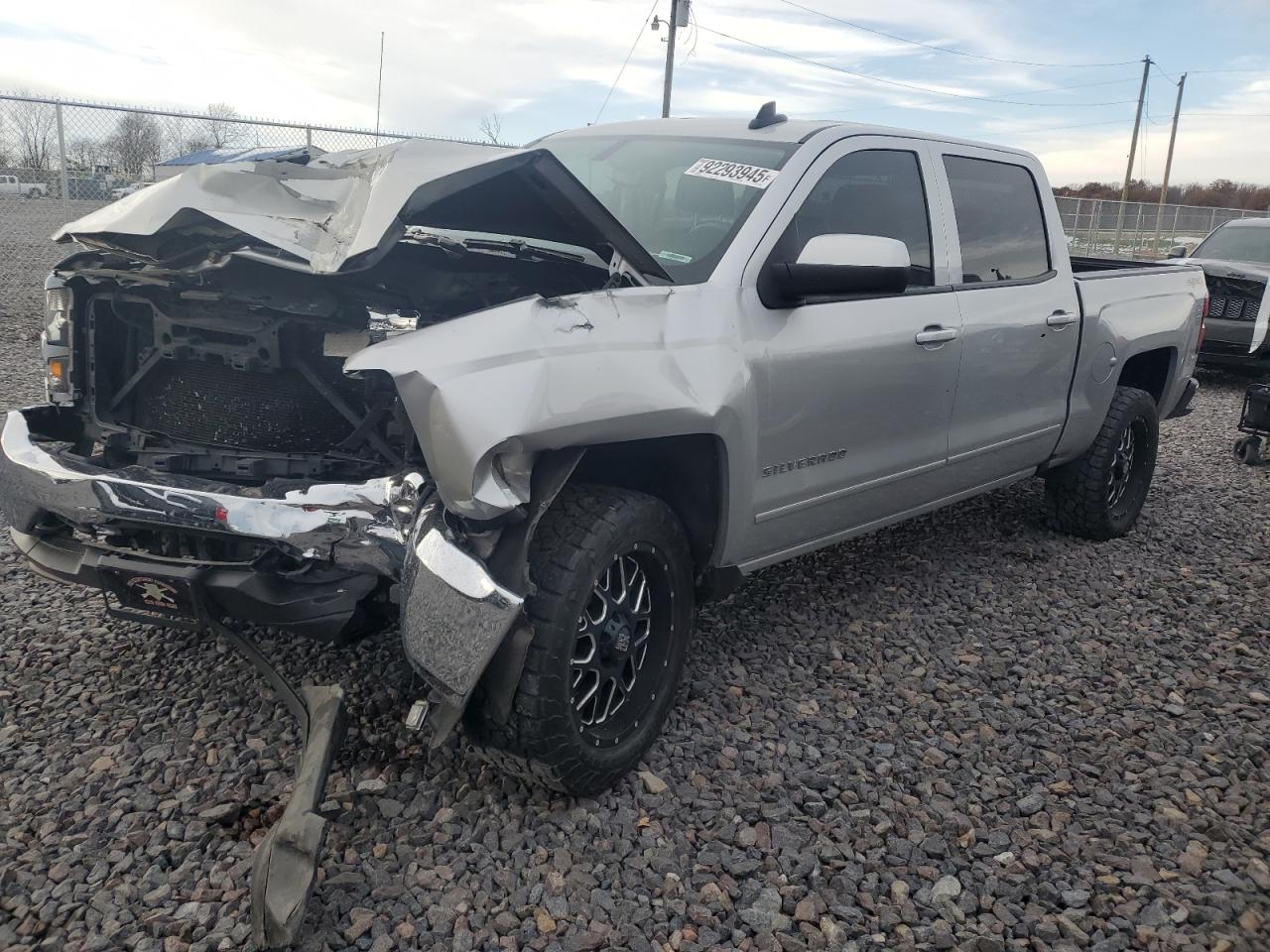 2016 CHEVROLET SILVERADO K1500 LT | 3GCUKREC9GG341048 | UPCARS