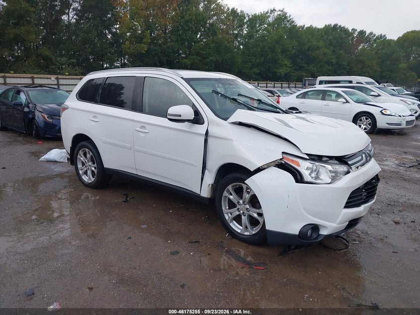 2014 MITSUBISHI OUTLANDER SE | JA4AZ3A3XEZ014666 | UPCARS