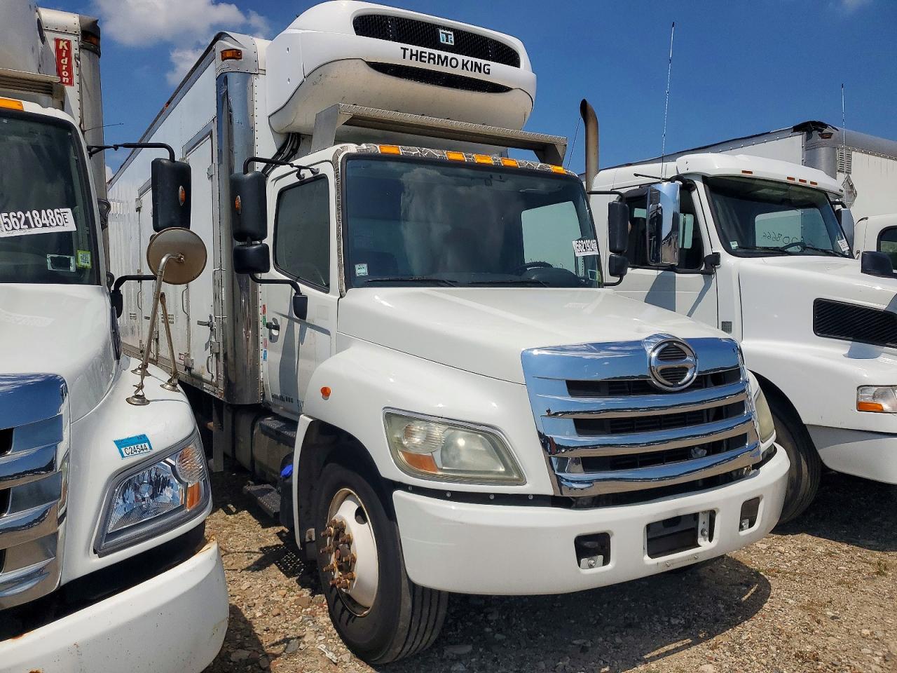 2011 HINO 338 REFRIGERATED BOX TRUCK | 5PVNV8JT5B4S52062 | UPCARS