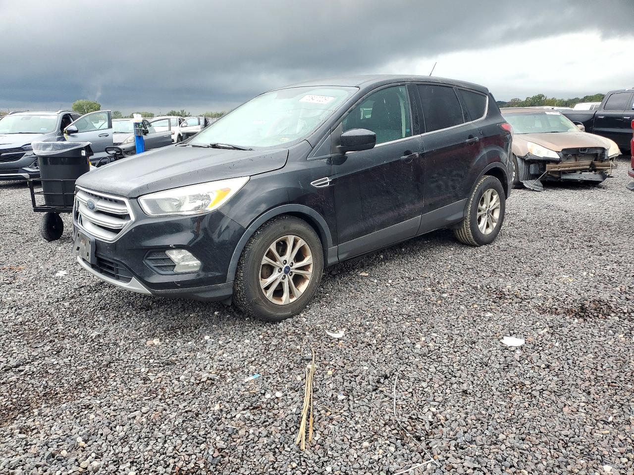 2017 FORD ESCAPE SE | 1FMCU0GD6HUB03871 | UPCARS