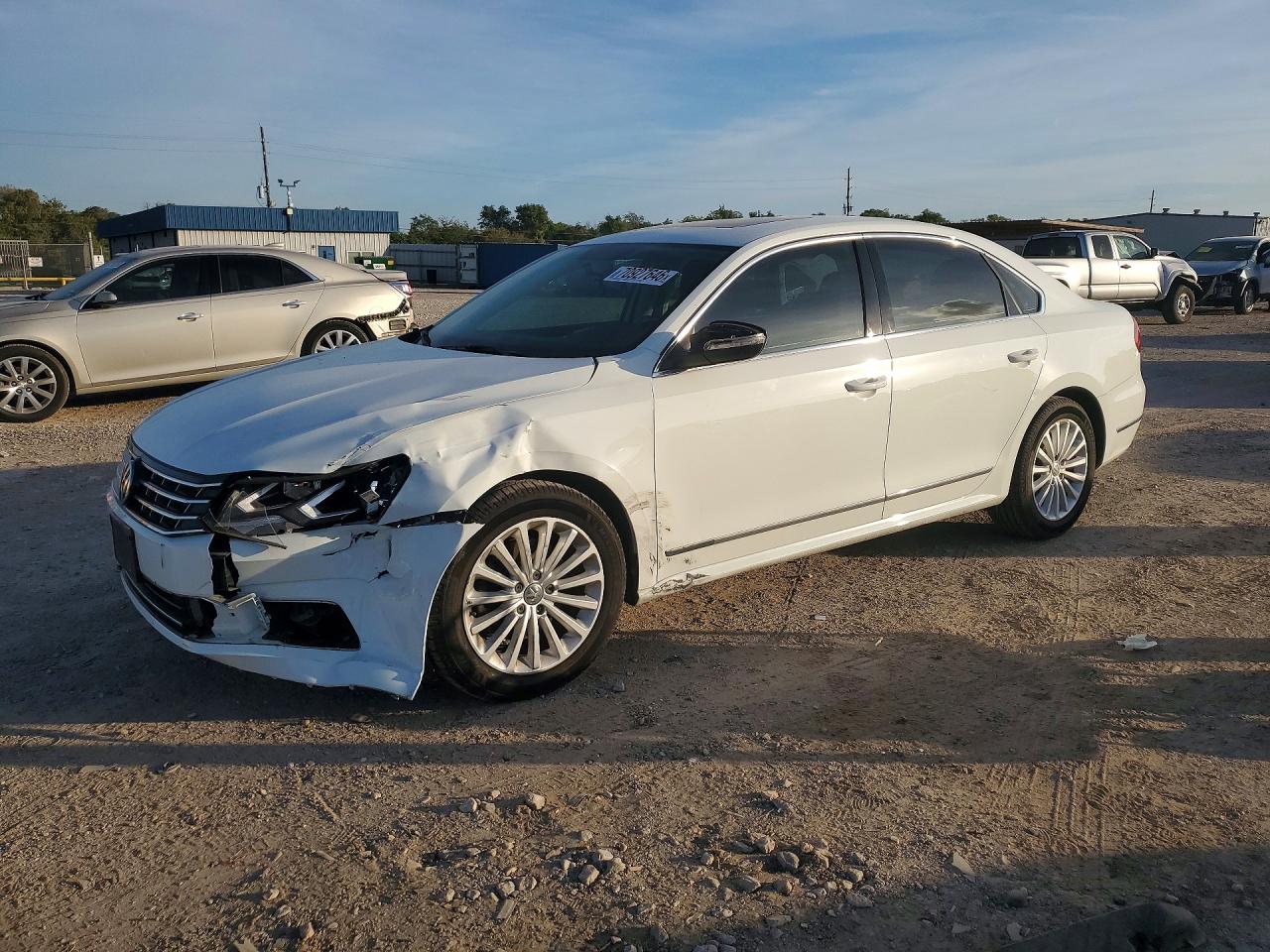 2017 VOLKSWAGEN PASSAT SE | 1VWBT7A30HC028048 | UPCARS