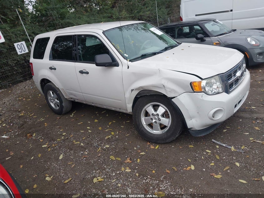 2011 FORD ESCAPE XLS | 1FMCU0C77BKB25476 | UPCARS