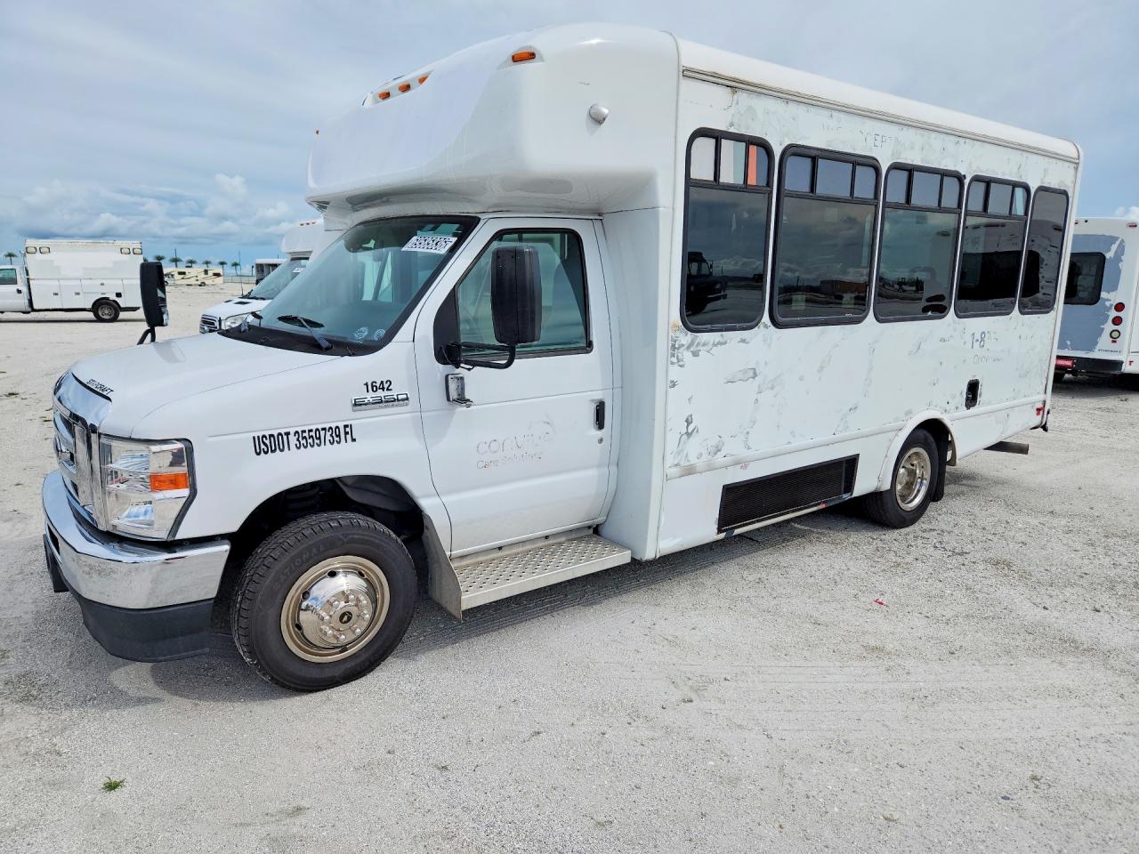 2021 FORD ECONOLIN E350 SUPER DUTY CUTAWAY VAN | 1FDEE3FN5MDC10809 | UPCARS