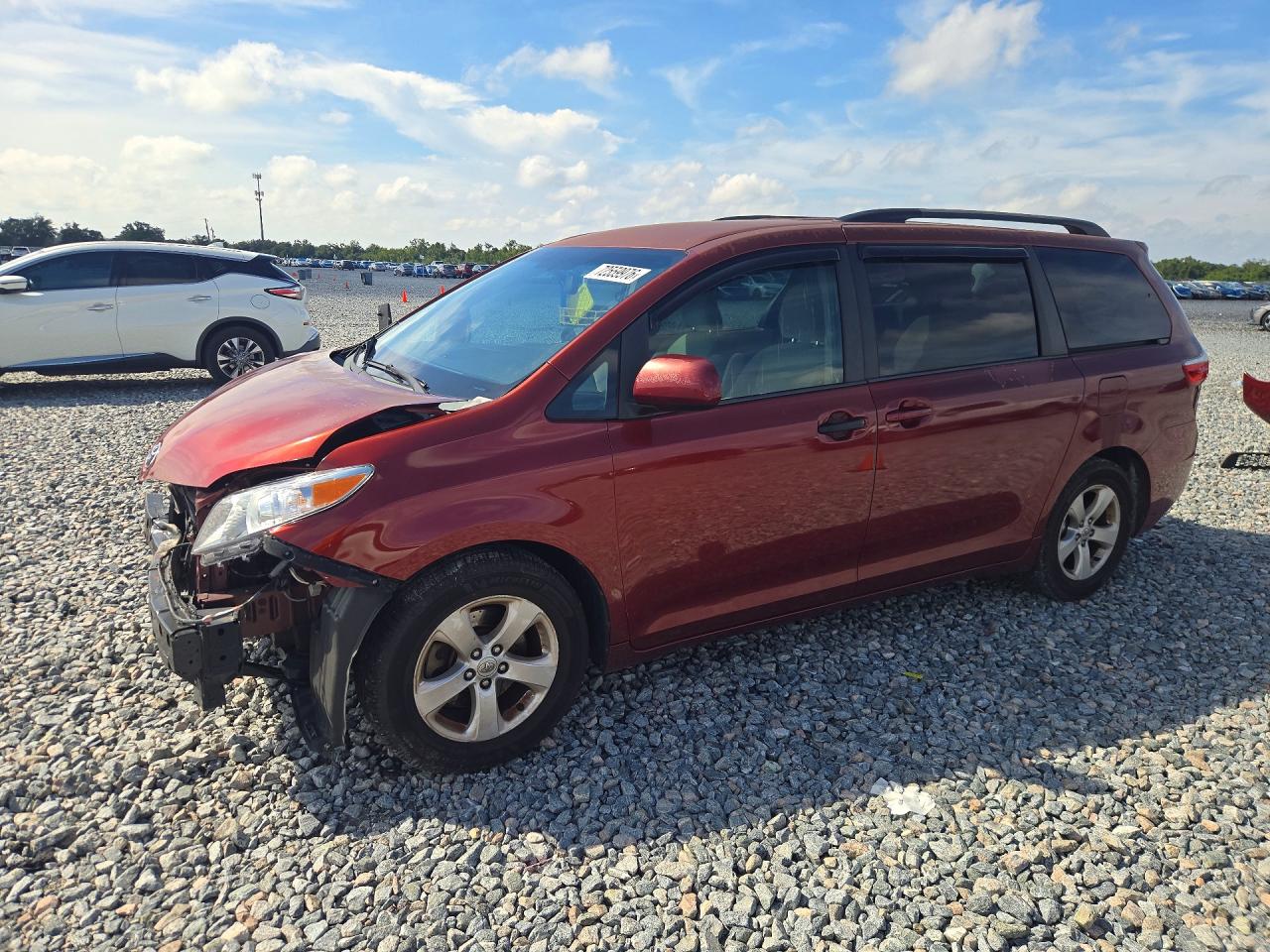 2015 TOYOTA SIENNA LE | 5TDKK3DC0FS645620 | UPCARS