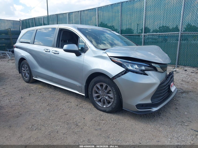 2021 TOYOTA SIENNA LE | 5TDKRKEC0MS037517 | UPCARS