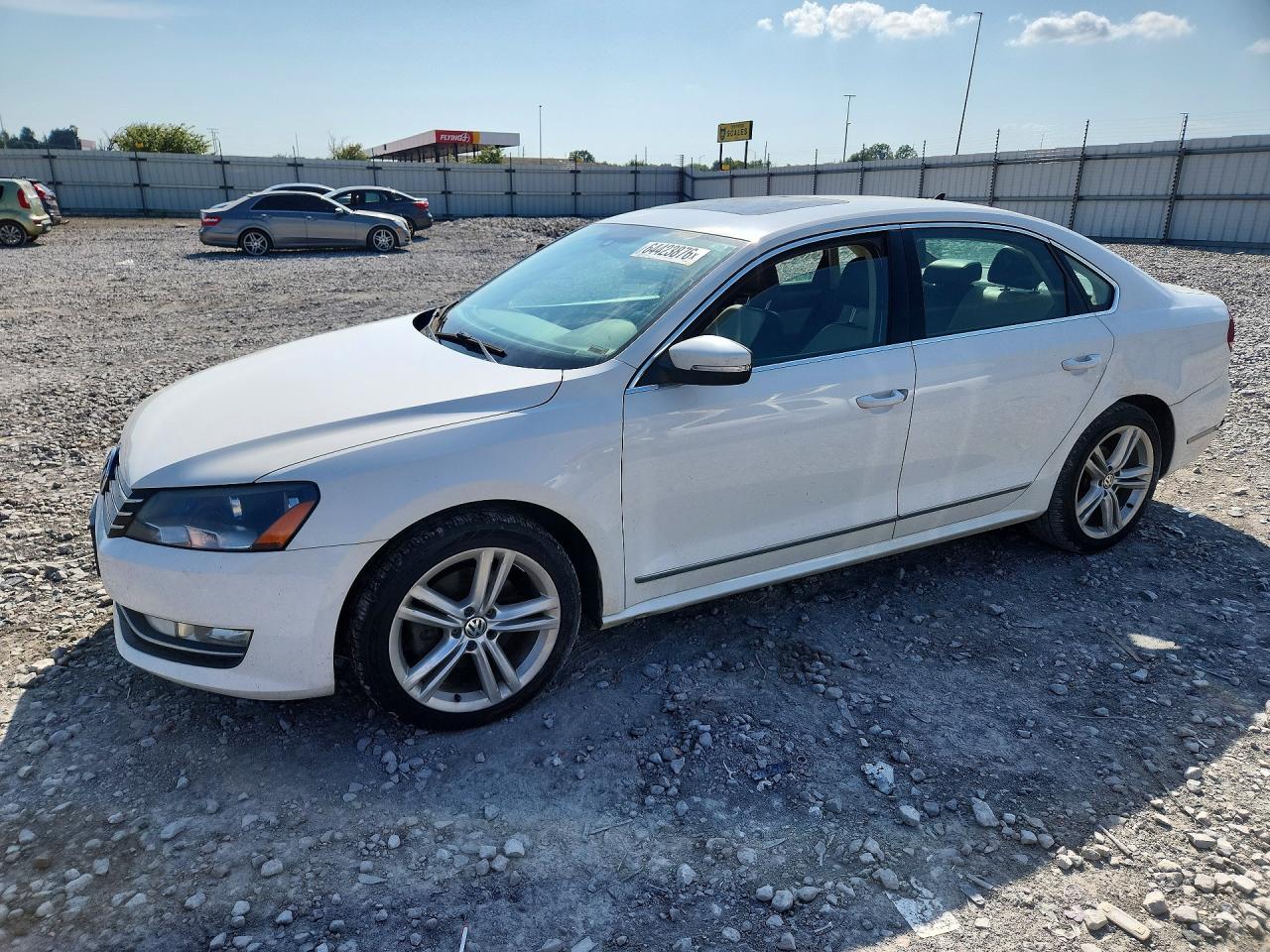 2014 VOLKSWAGEN PASSAT SE | 1VWBN7A3XEC106308 | UPCARS