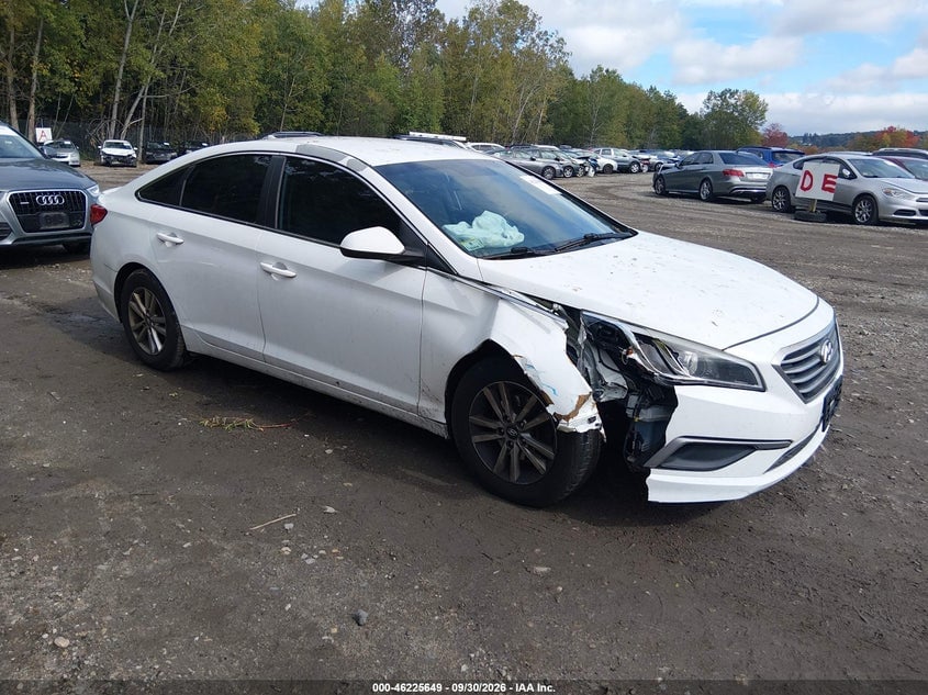 2016 HYUNDAI SONATA SE | 5NPE24AF3GH313454 | UPCARS
