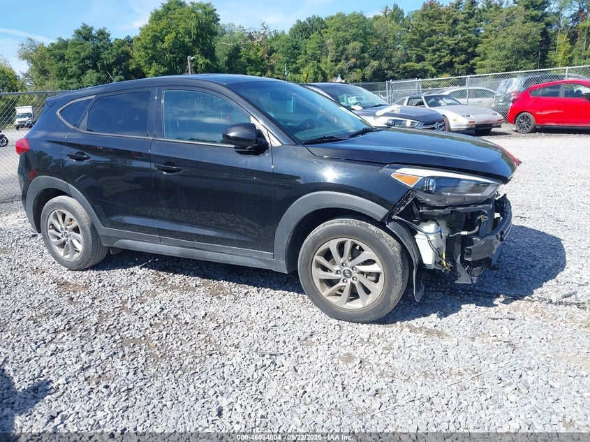 2018 HYUNDAI TUCSON SE | KM8J2CA49JU700901 | UPCARS