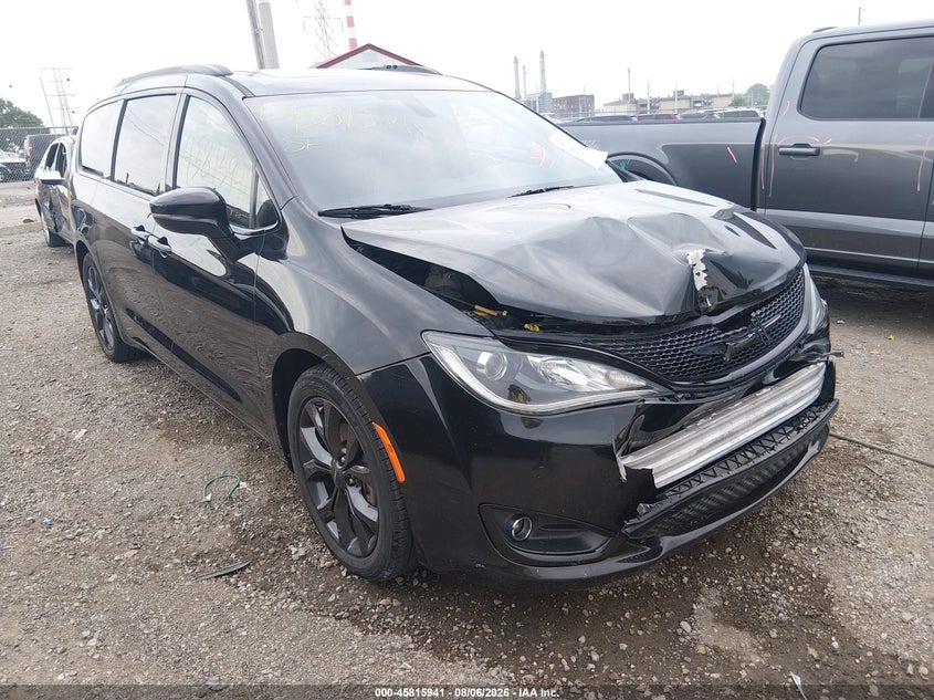 2018 CHRYSLER PACIFICA LIMITED | 2C4RC1GG4JR186558 | UPCARS